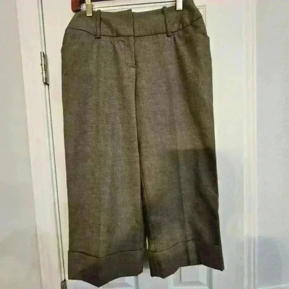 Ladies Cropped Slacks size 6 - Picture 1 of 4